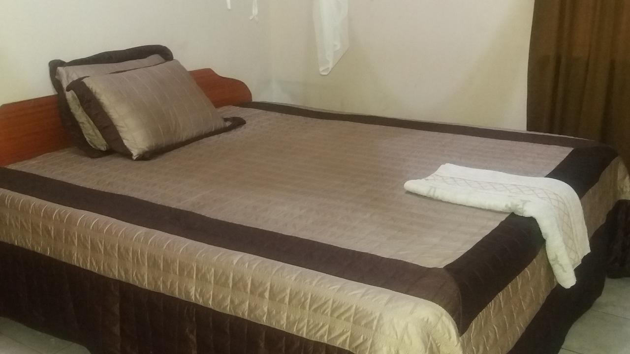Kumunzi Backpackers Hostel Lusaka Exterior photo