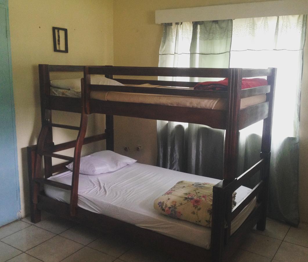 Kumunzi Backpackers Hostel Lusaka Exterior photo